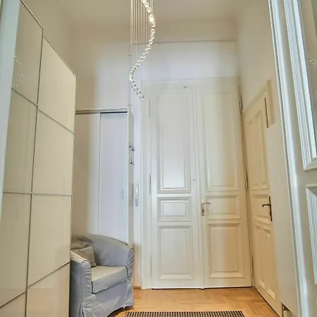 Appartement Basilica Royal |