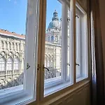 Apartment Basilica Royal |